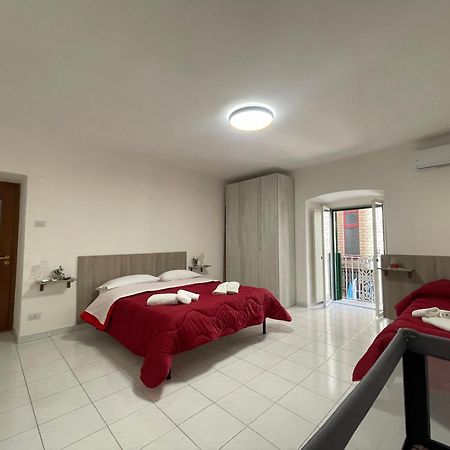 Geppino'S Home نابولي المظهر الخارجي الصورة